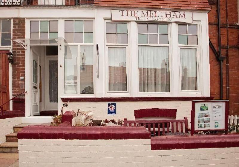 هتل The Meltham Guesthouse Scarborough