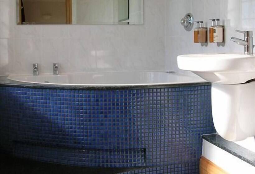 בית מלון כפרי The Mooring Post