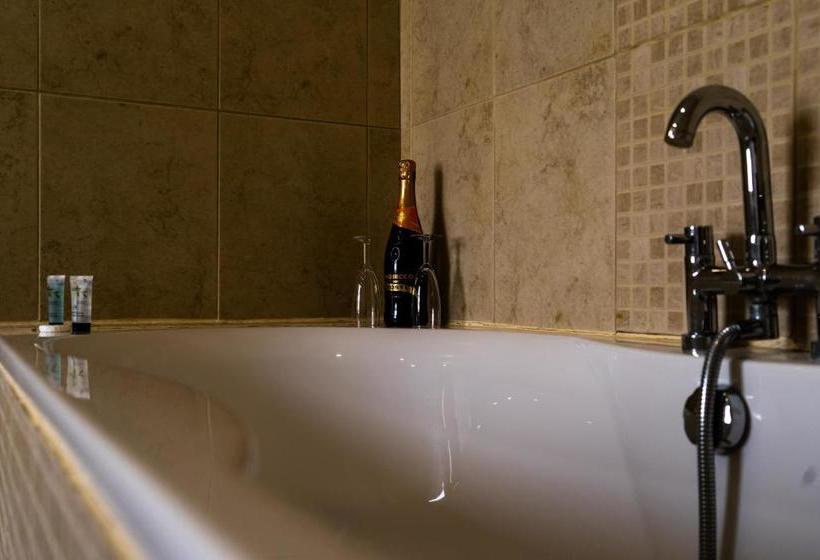 בית מלון כפרי Thyme At The Tavern