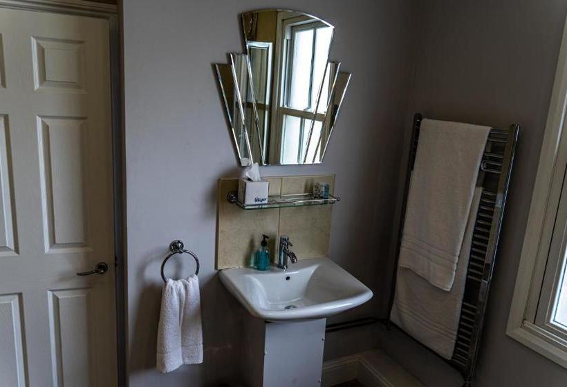 בית מלון כפרי Thyme At The Tavern