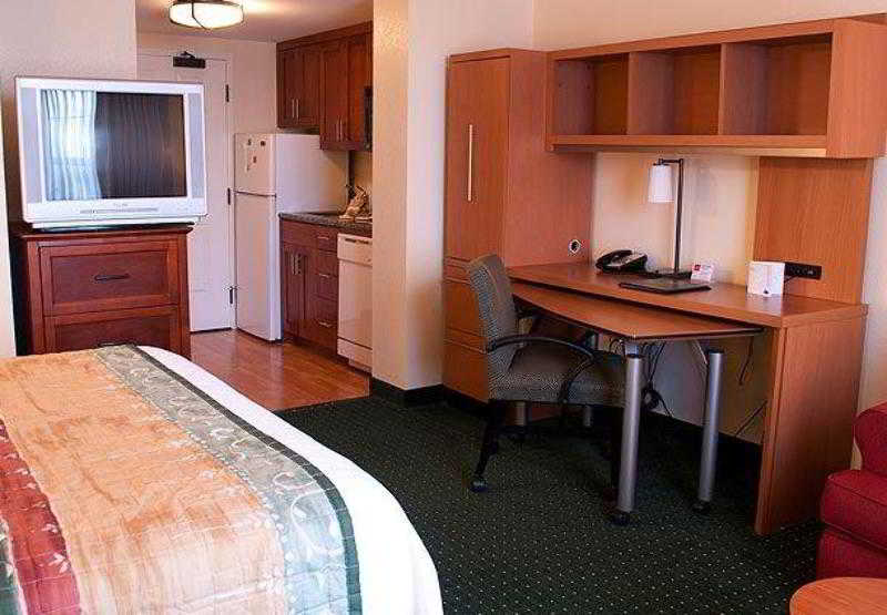 호텔 Towneplace Suites Suffolk Chesapeake