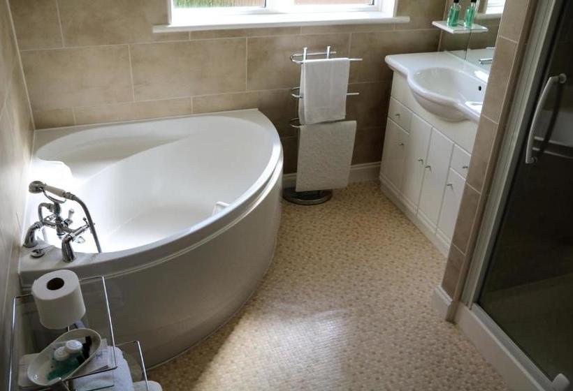 בית מלון כפרי Trafalgar Guest House