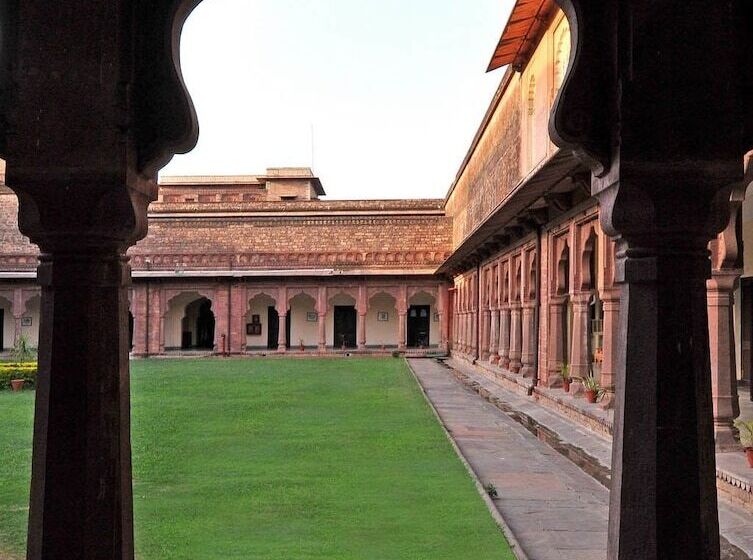 酒店 Umed Bhawan Palace, Kotah