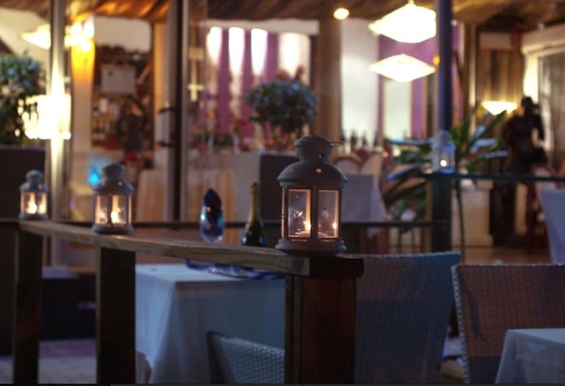 בית מלון כפרי Villa Das Mangas Garden