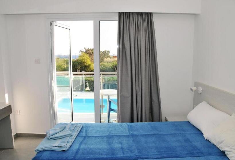 Kaos Hotel Apartments