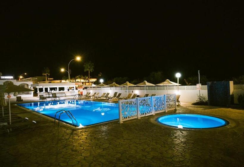 Kaos Hotel Apartments