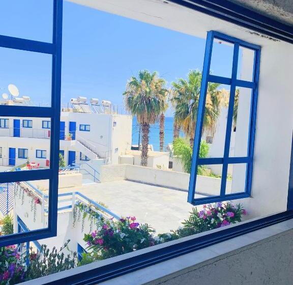 Kassavetis Center Hotel Studios & Apartments