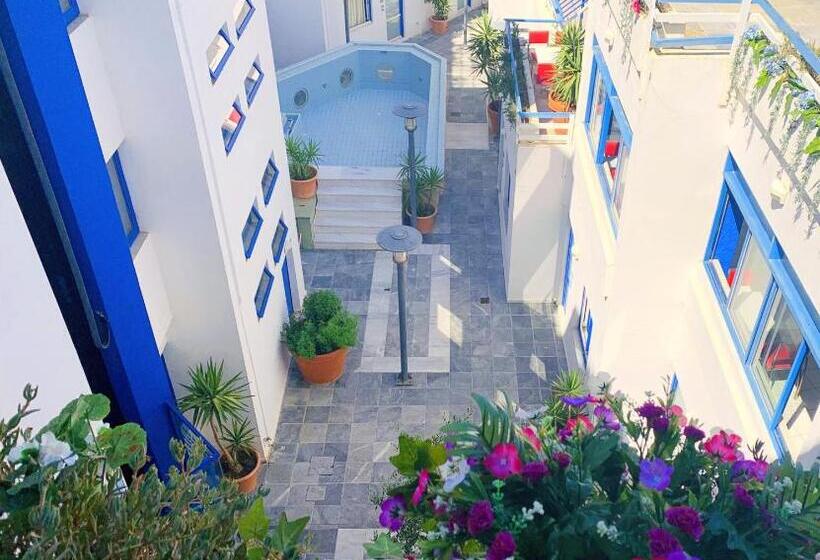 Kassavetis Center Hotel Studios & Apartments