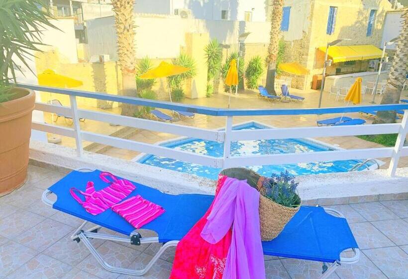 Kassavetis Center Hotel Studios & Apartments