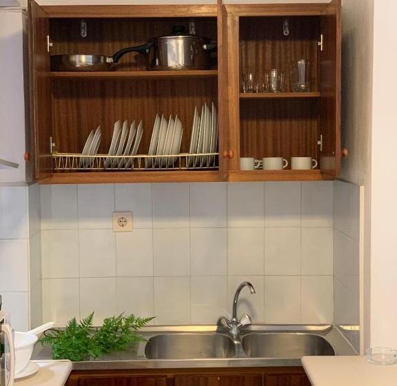 Kassavetis Center Hotel Studios & Apartments