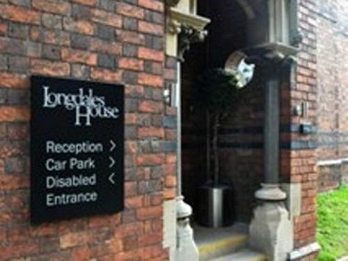 Bed and Breakfast Longdales House  B G Lincoln Ltd