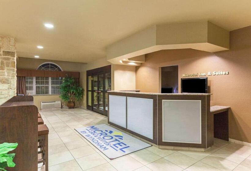 Microtel Inn & Suites By Wyndham Searcy