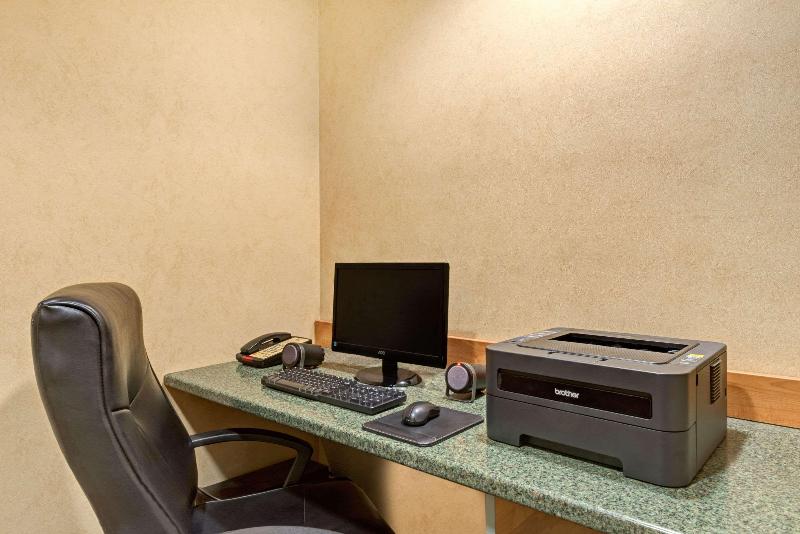 York Microtel Inn & Suites By Wyndham