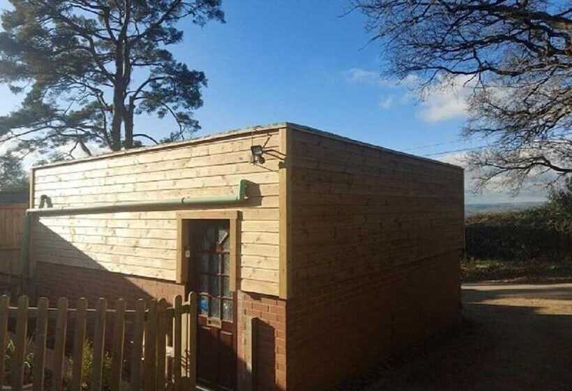 ベッドアンドブレックファースト Cosy Snug Room With Shower Ensuite Private Balcony With Countryside Views And A Real Open Fireplace