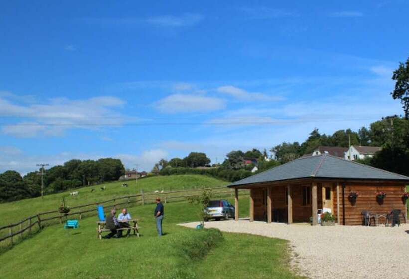 ベッドアンドブレックファースト Cosy Snug Room With Shower Ensuite Private Balcony With Countryside Views And A Real Open Fireplace