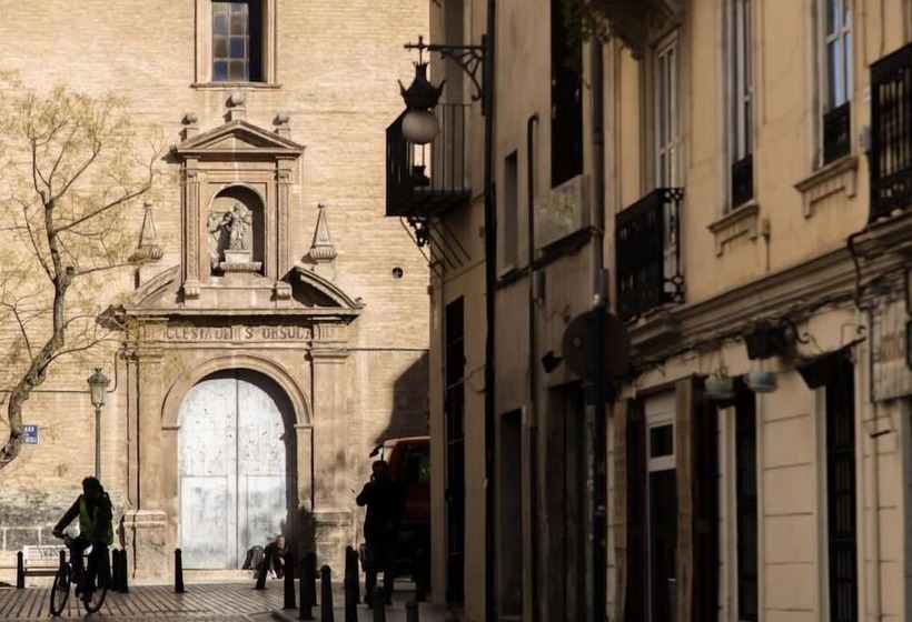 Pio Xii Apartments Valencia