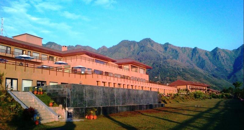 אתר נופש Taj Dal View Srinagar