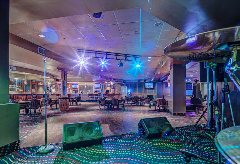 בית מלון כפרי Sands Inn & Suites