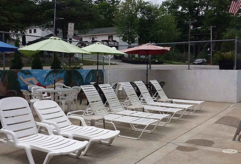 Weirs Beach Motel & Cottages