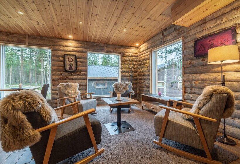 Wilderness Hotel Nellim & Igloos