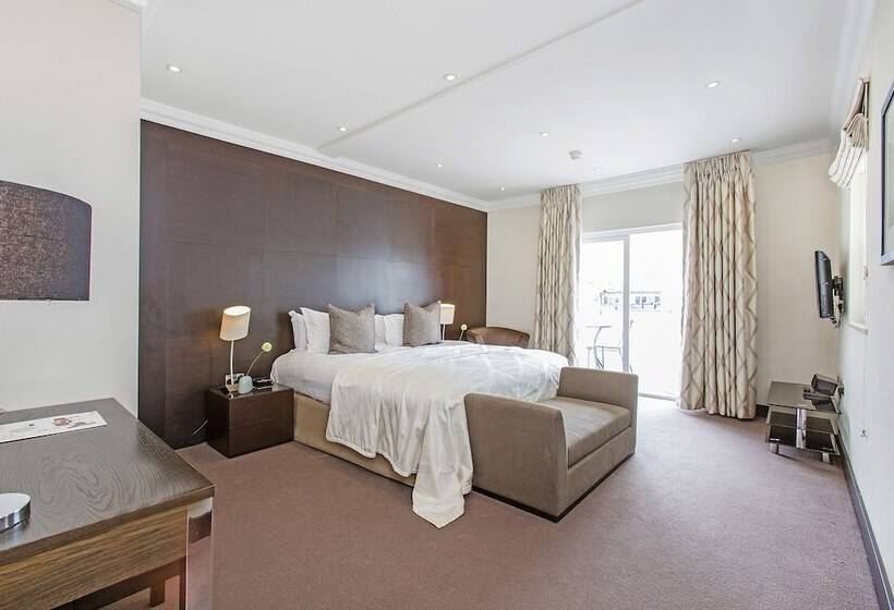 130 Queen S Gate Apartments