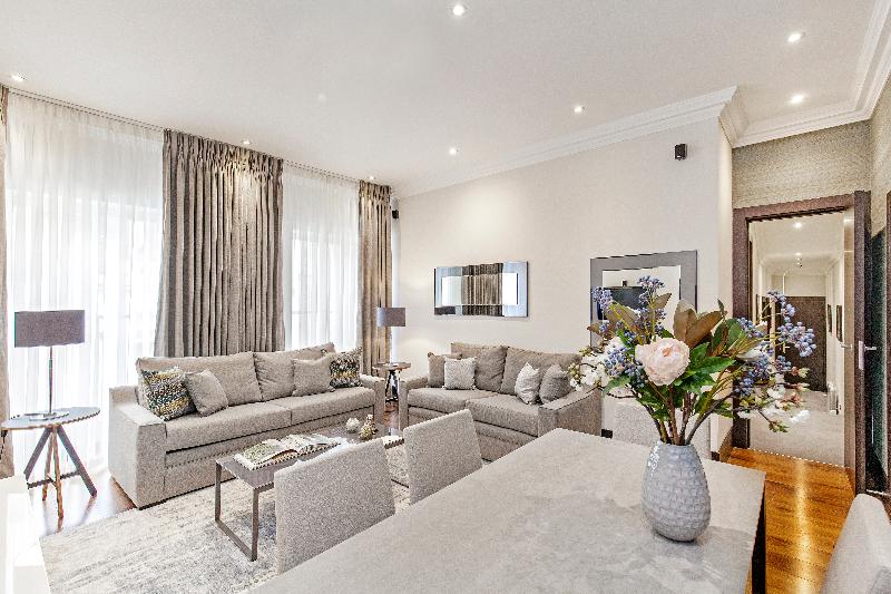 130 Queen S Gate Apartments