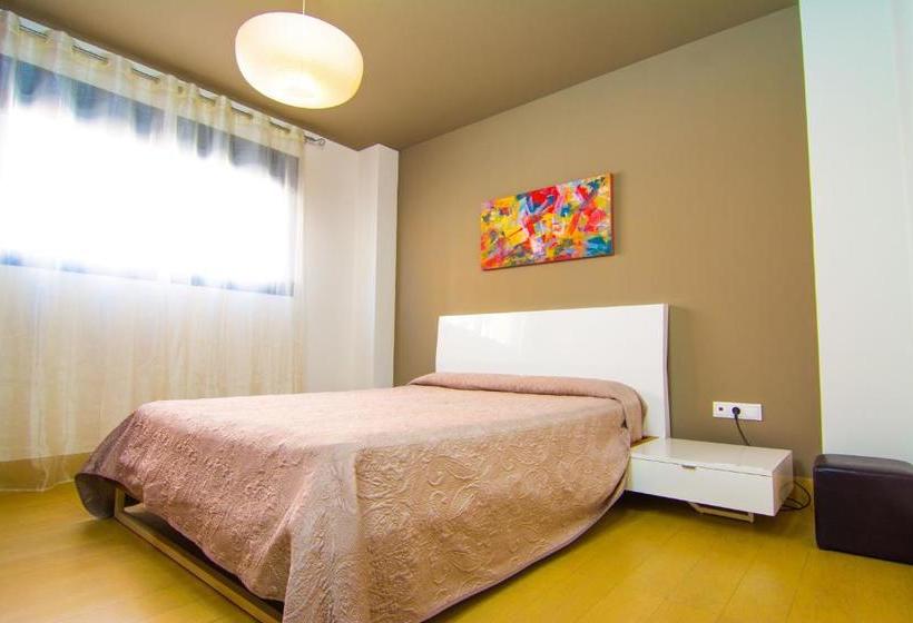 Apartamentos 16:9 Suites Almería