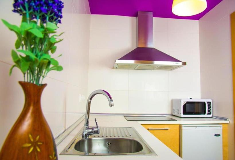 Apartamentos 16:9 Suites Almería