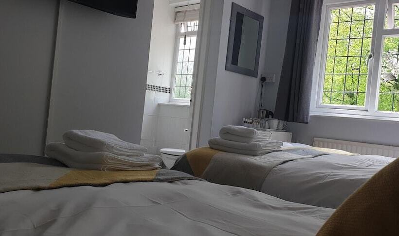 ベッドアンドブレックファースト Avonlea Guest House