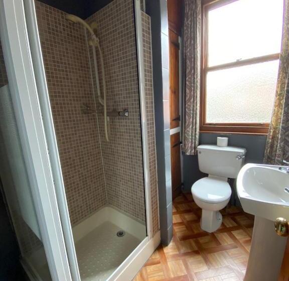 住宿加早餐  Bowman Lodge