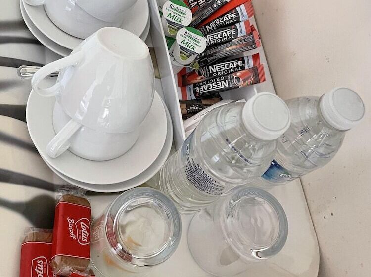 Bed and Breakfast Diamonds Lodge Near York Hospital