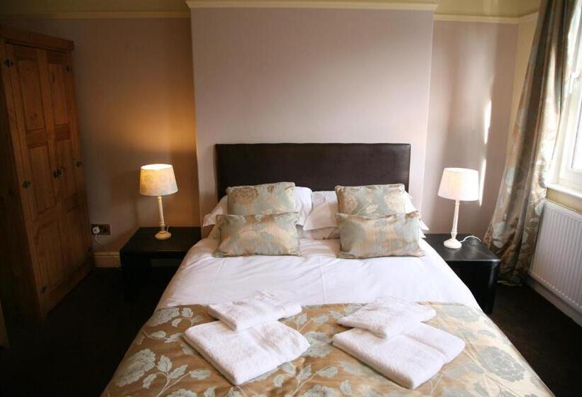 צימר Gillygate Guest House