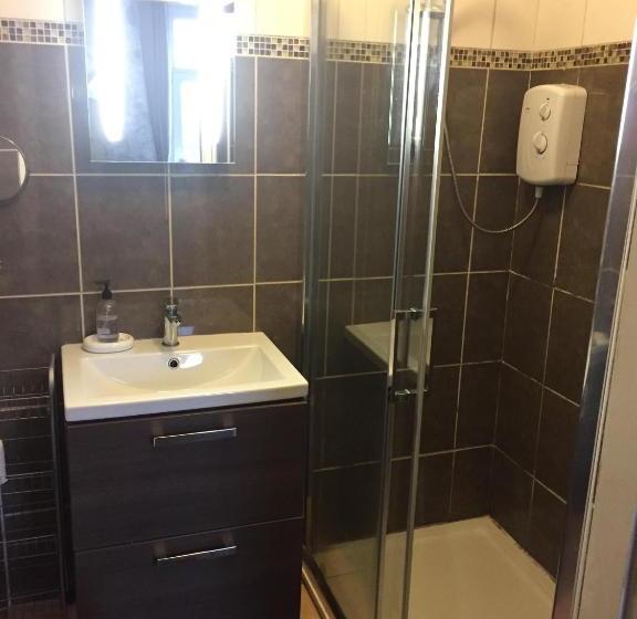 مبيت وإفطار Greenbank Guest House