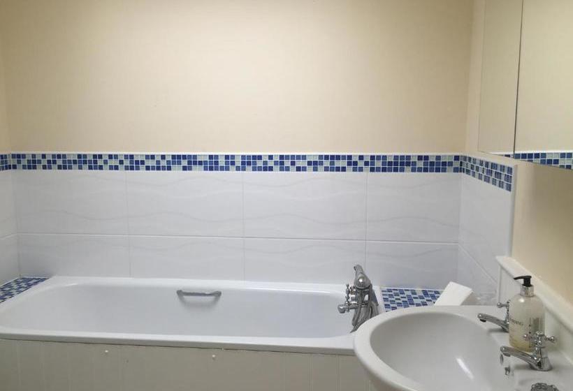 Bed and Breakfast Highwaymans Accommodation