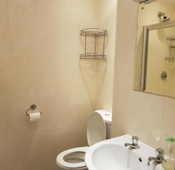 Bed and Breakfast Blagrave Rooms