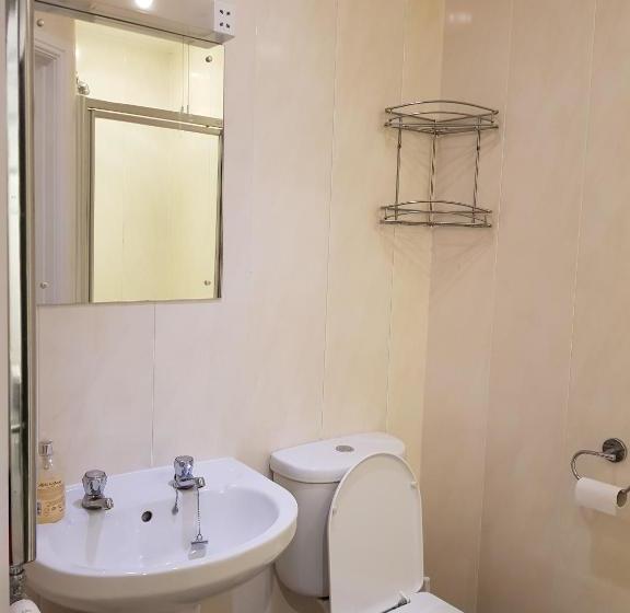 Bed and Breakfast Blagrave Rooms