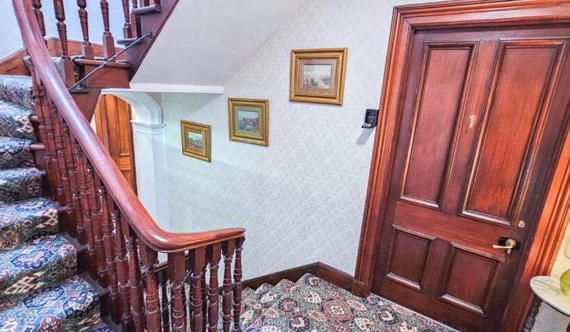 צימר Mystayinn Melrose Villa