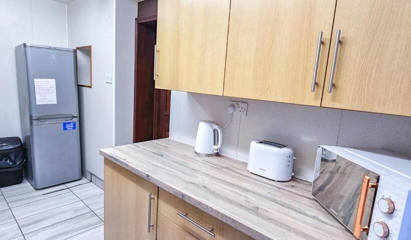 צימר Mystayinn Melrose Villa