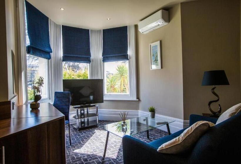 ベッドアンドブレックファースト No5 Durley Road Contemporary Serviced Rooms And Suites No Food Available