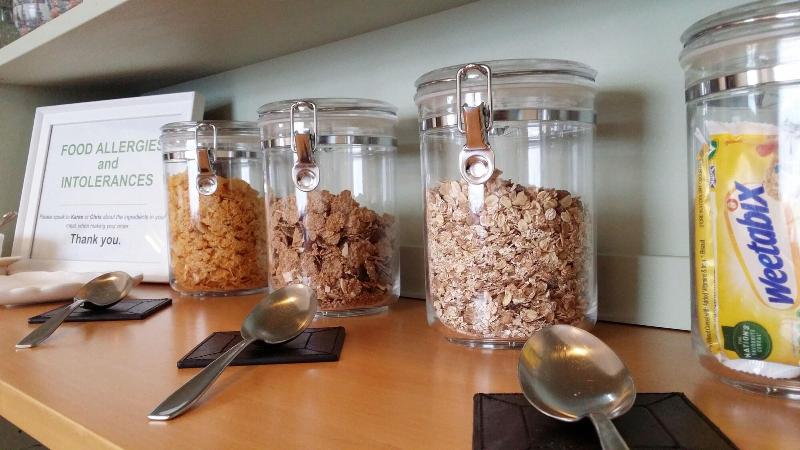 تختخواب و صبحانه The Baytree