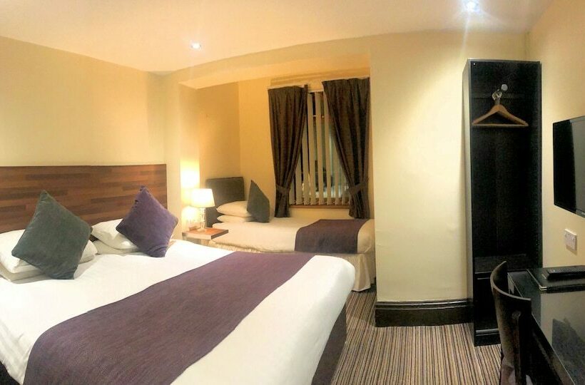 مبيت وإفطار The Bell Guest House