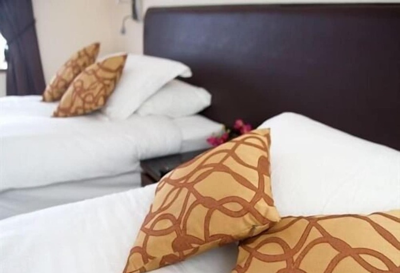 مبيت وإفطار The Bell Guest House