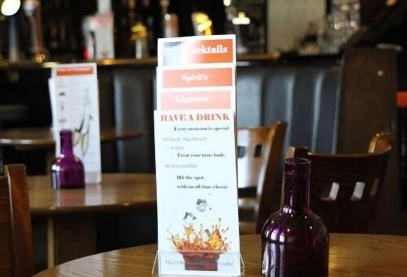 مبيت وإفطار The Bell Guest House