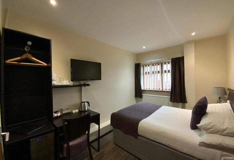 مبيت وإفطار The Bell Guest House