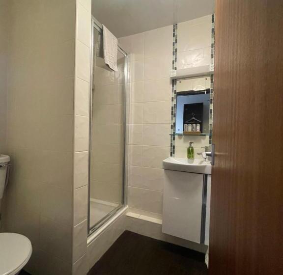 مبيت وإفطار The Bell Guest House