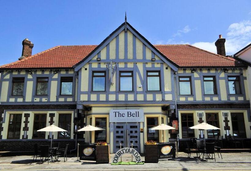 مبيت وإفطار The Bell Guest House