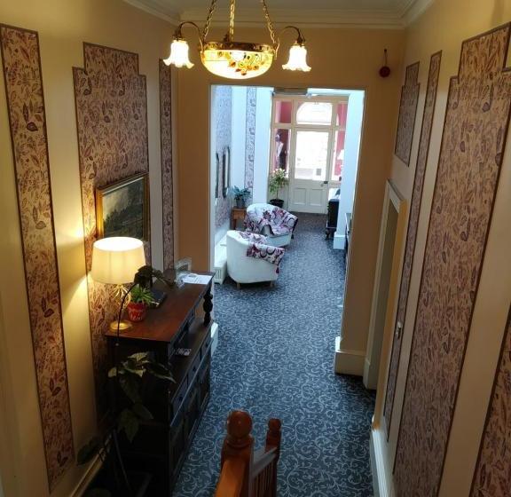 צימר The Lodge Elgin