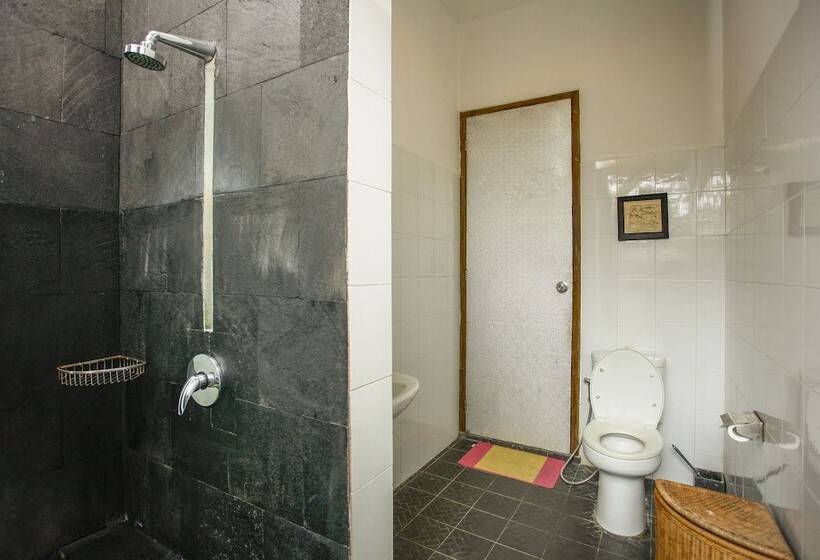 Berawa Dini Guesthouse