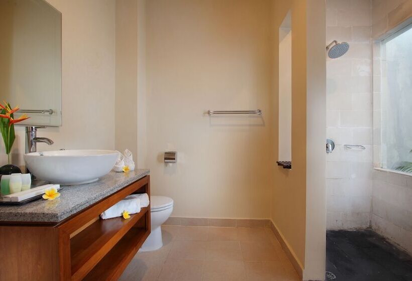 Berawa Dini Guesthouse