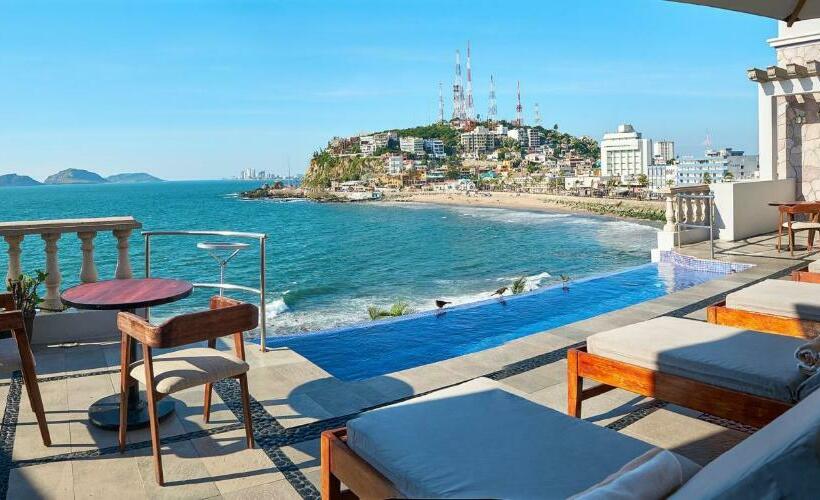 فندق Casa Lucila Mazatlán Curamoria Collection